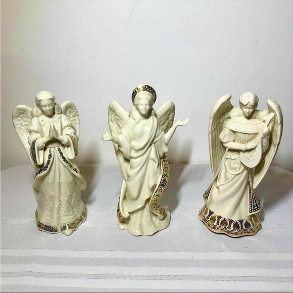 LEMAX Angel of Harmony, Light & Love. Porcelain. Jewels collection. 9” - Picture 1 of 6